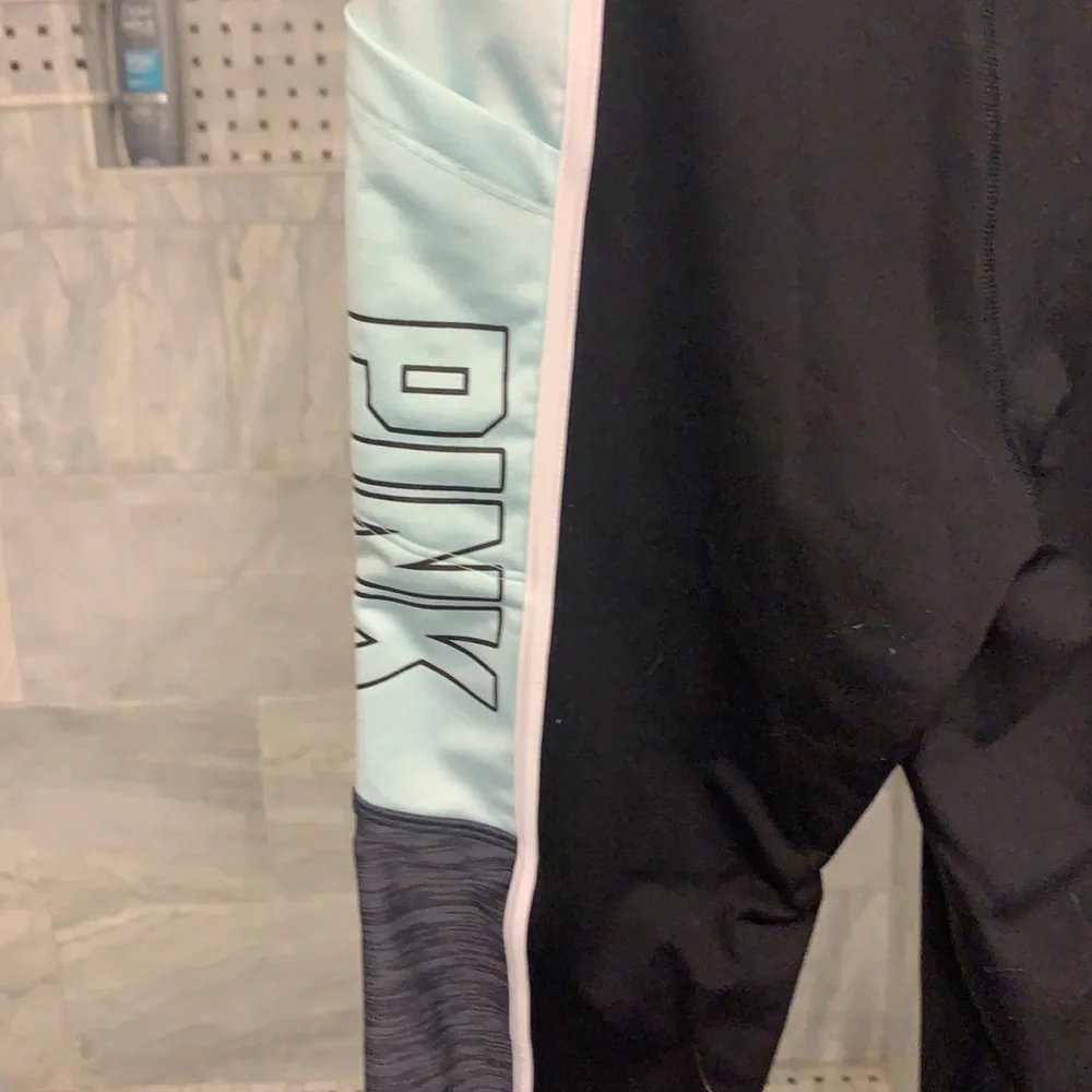 PINK workout pants - Picture 8 of 10